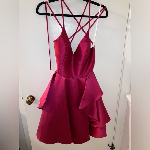 Alyce Paris Dresses & Skirts - Alyce Paris dress new size 4